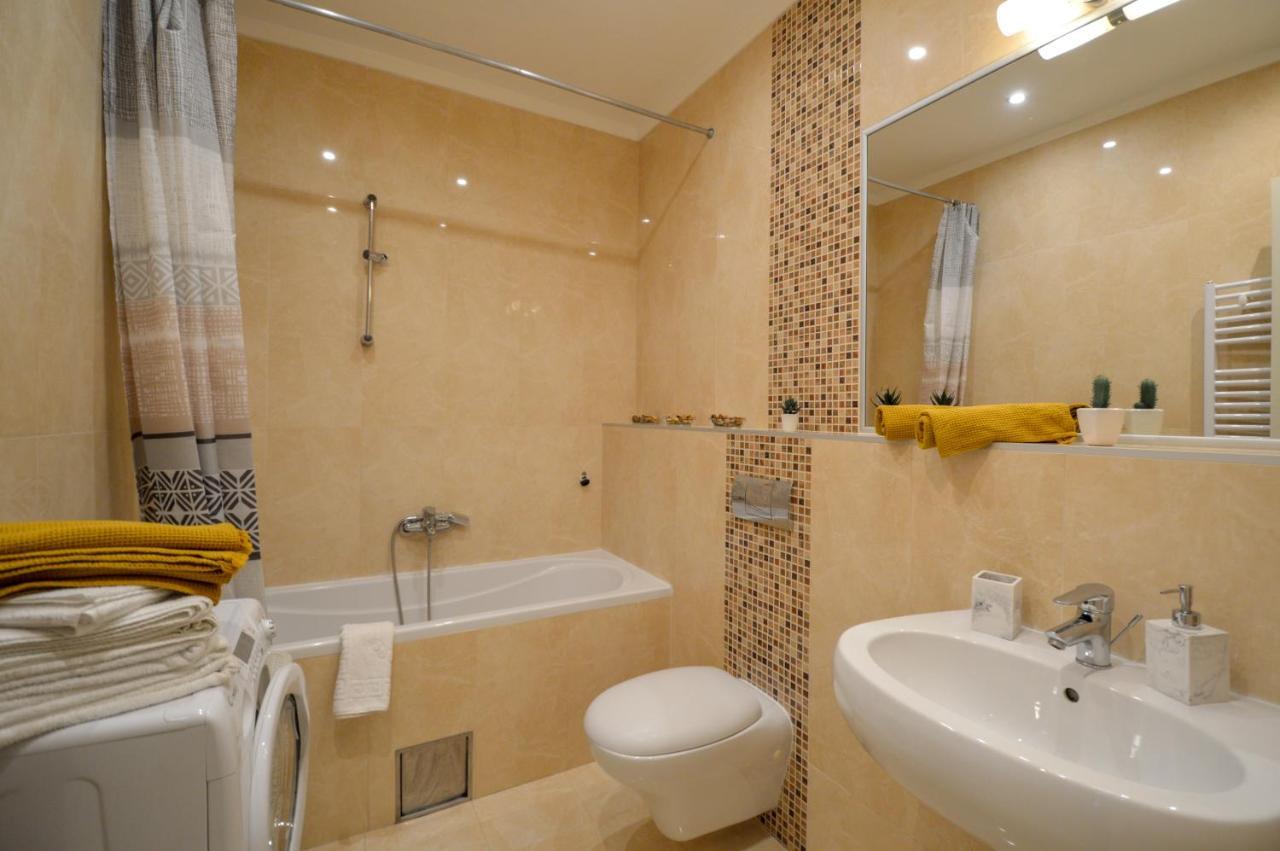Spacious Studio Park City Нови-Сад Экстерьер фото